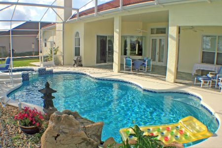 Pool Deck Cleaning